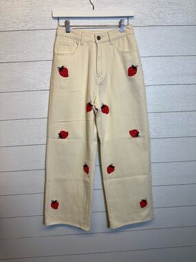 Cider Cream Wide Leg Jeans with Strawberry Accents Size Small